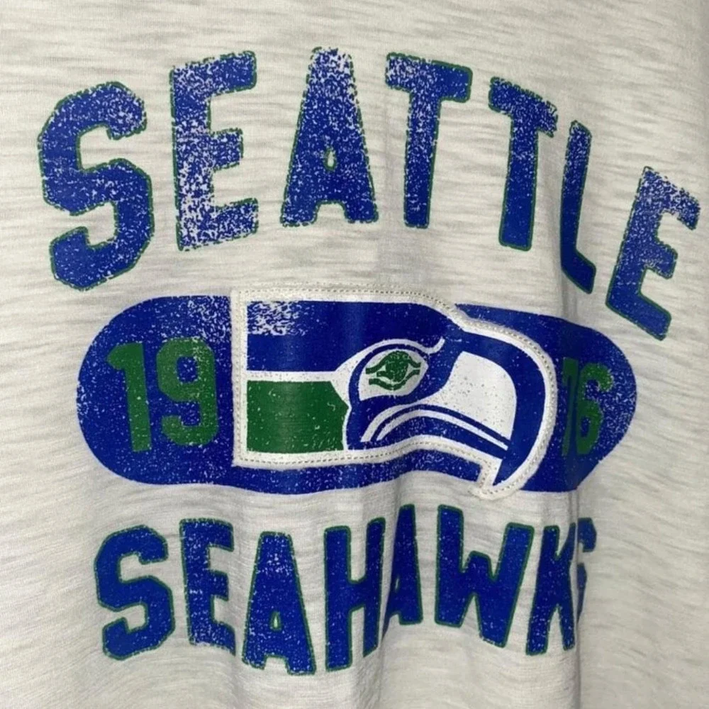 NWT NFL Fanatics Seattle Seahawks Crew Neck T-Shirt,‎ Large